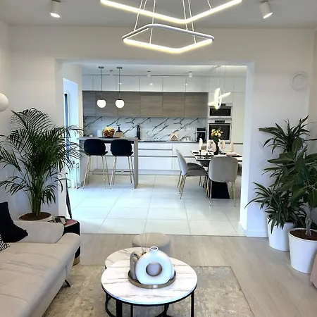 Aria Apartment *