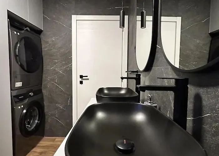 Apartment Aria